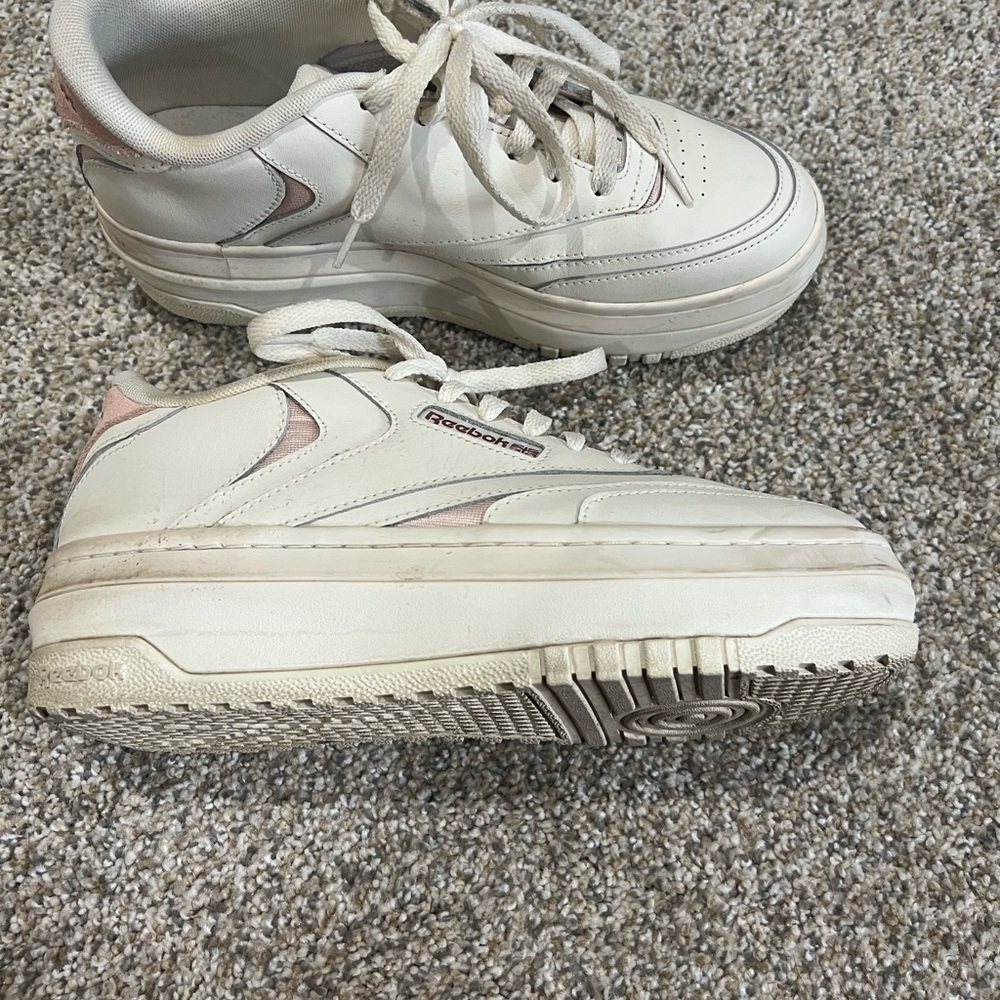 Reebok size 8.5 Women's Cream and Pink Platform Sneakers